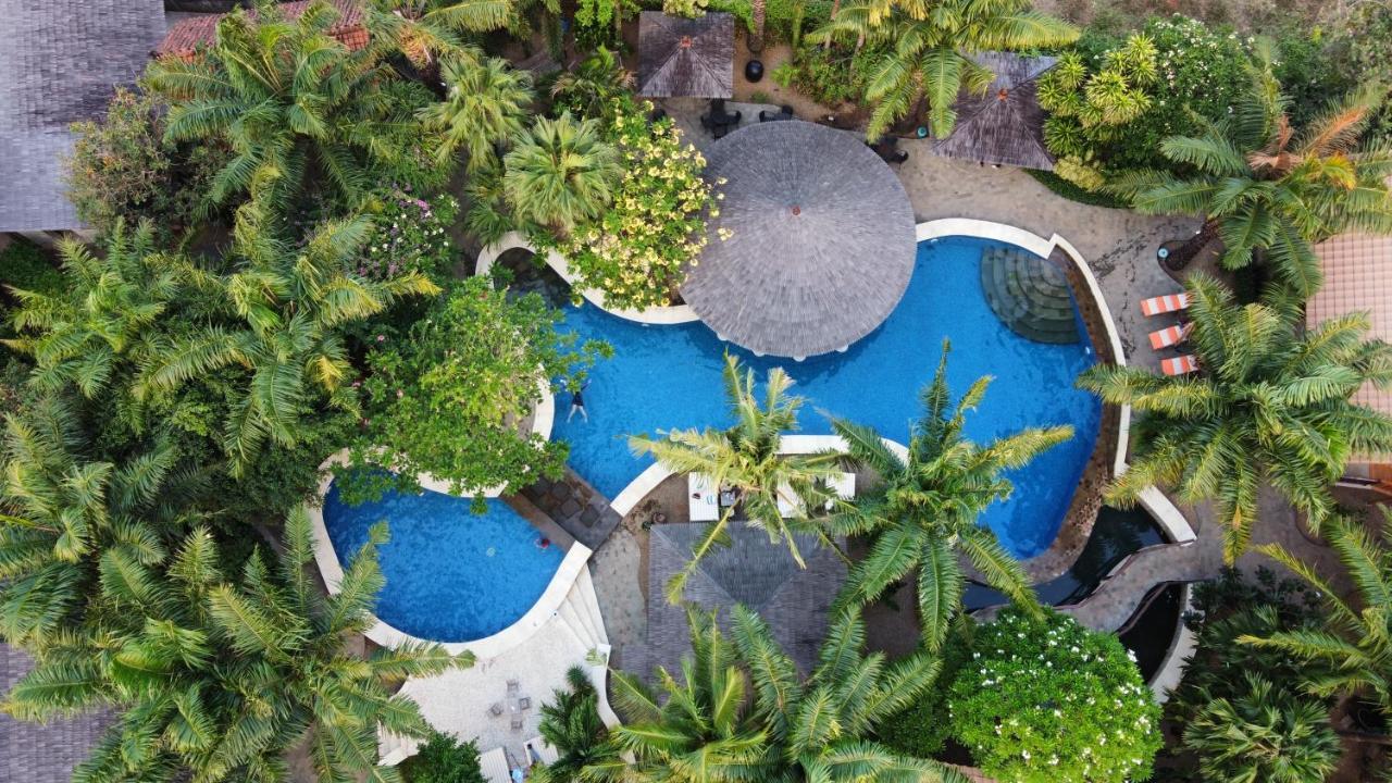 Coconut Lodge Resort Jepara Esterno foto