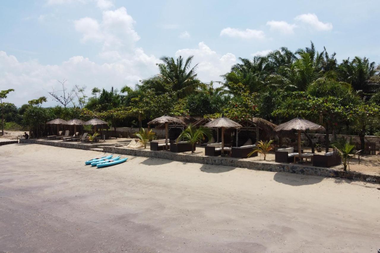 Coconut Lodge Resort Jepara Esterno foto