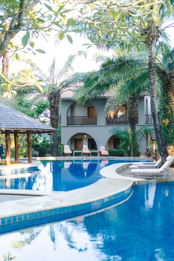 Coconut Lodge Resort Jepara Esterno foto