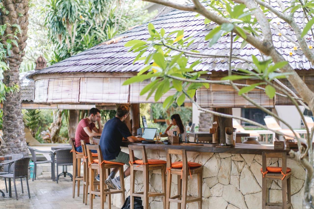 Coconut Lodge Resort Jepara Esterno foto