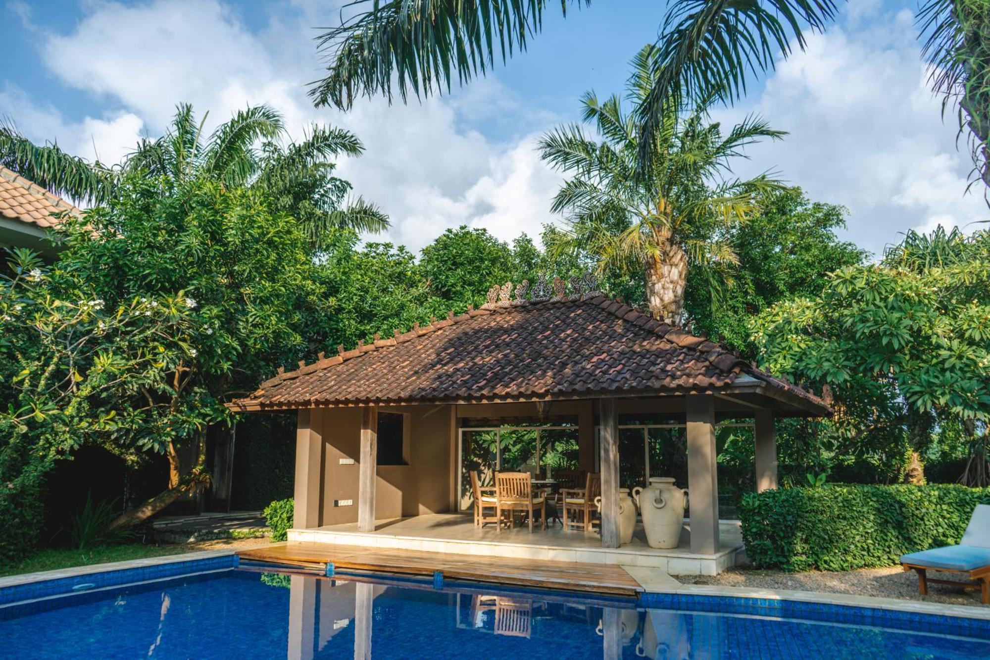 Coconut Lodge Resort Jepara Esterno foto